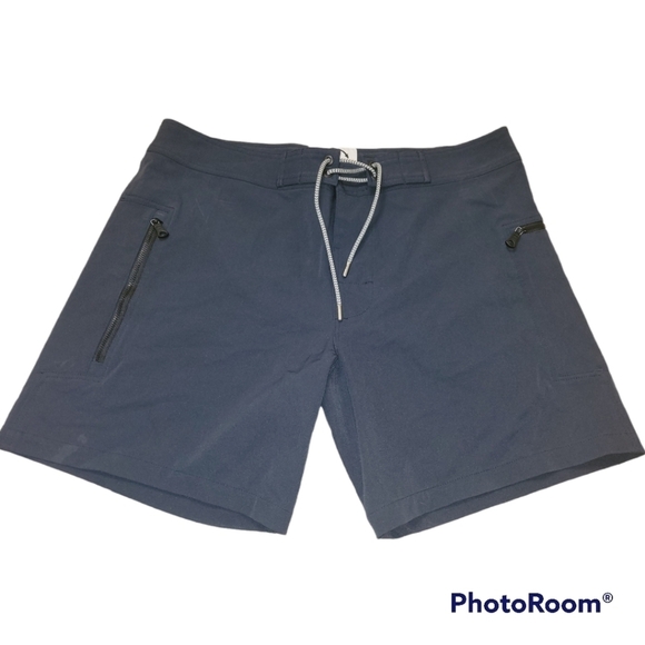Everest Isles Navy Men's shorts Large - Picture 1 of 4